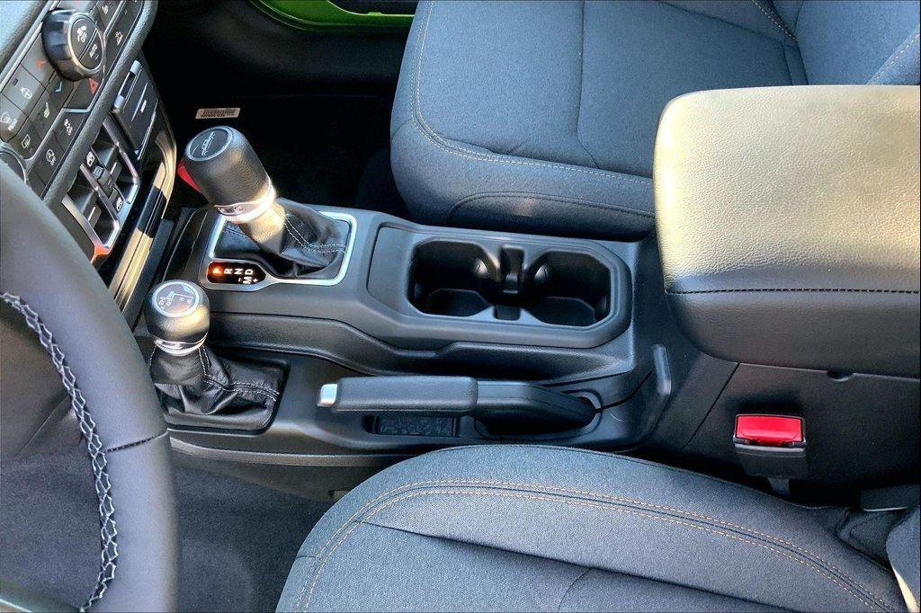 new 2026 Jeep Gladiator car, priced at $43,162