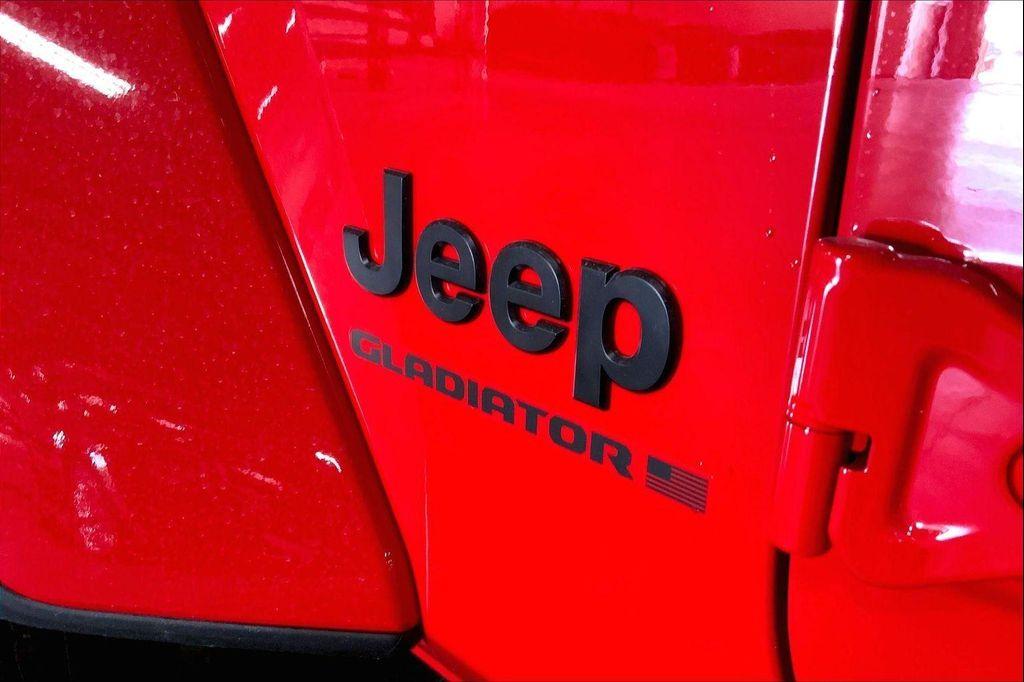 new 2026 Jeep Gladiator car, priced at $44,388