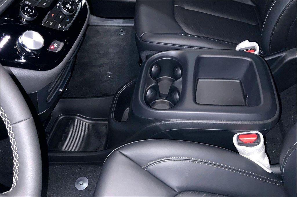 new 2026 Chrysler Pacifica car, priced at $39,093