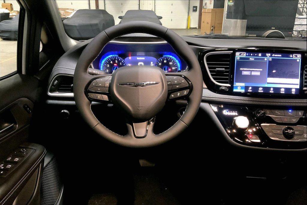 new 2026 Chrysler Pacifica car, priced at $39,093