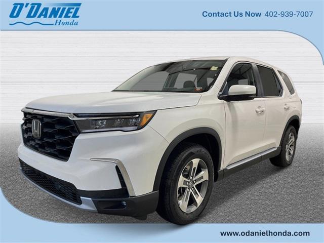new 2025 Honda Pilot car, priced at $47,550