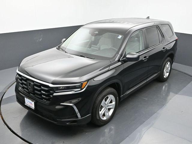 used 2024 Honda Pilot car, priced at $34,995