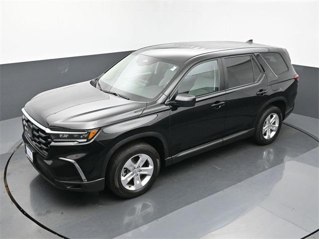 used 2024 Honda Pilot car, priced at $34,995
