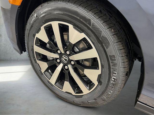 new 2026 Honda Odyssey car, priced at $44,290