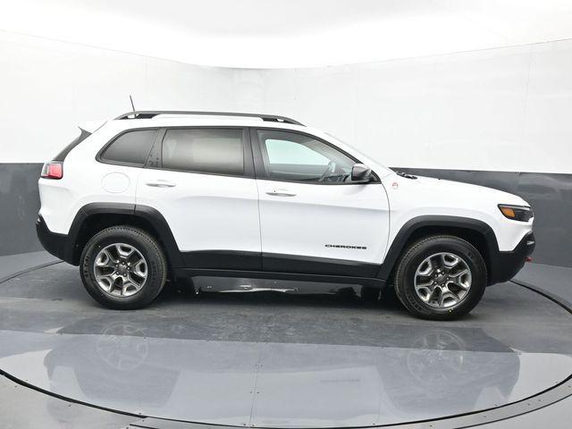 used 2019 Jeep Cherokee car, priced at $18,379