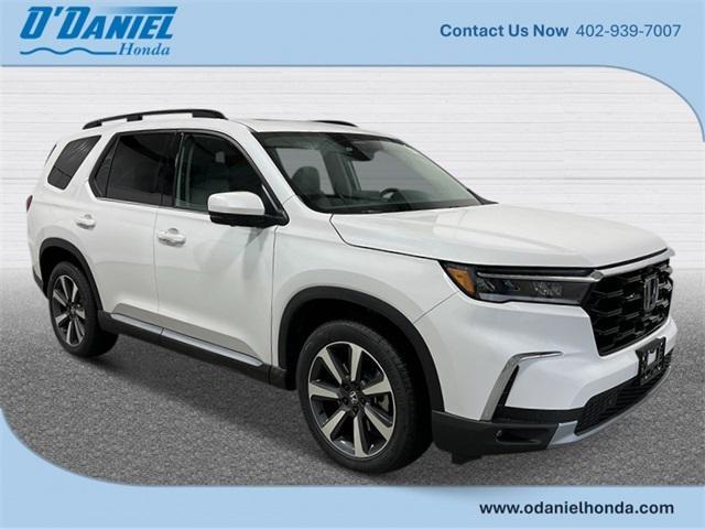 new 2025 Honda Pilot car, priced at $55,030
