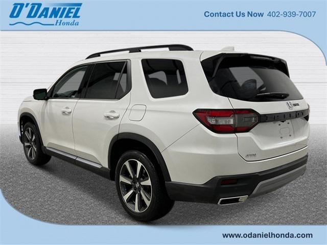 new 2025 Honda Pilot car, priced at $55,030