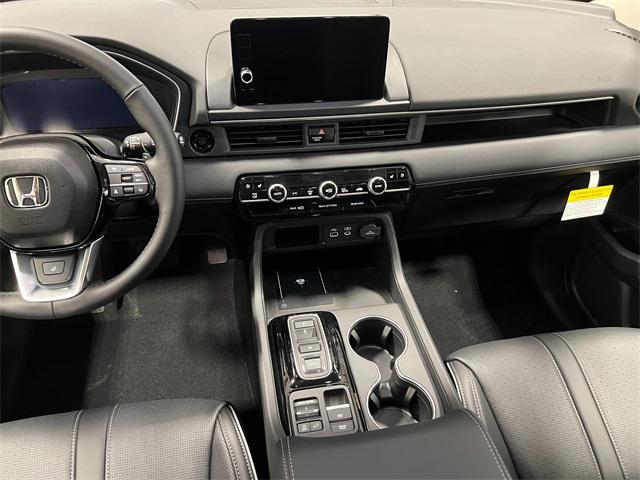 new 2025 Honda Pilot car, priced at $55,030