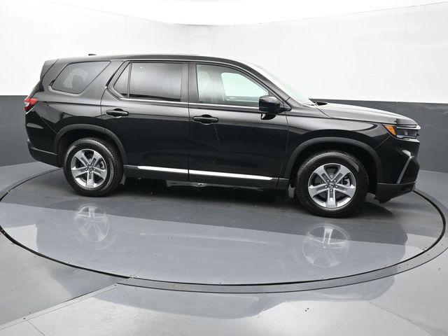 used 2025 Honda Pilot car, priced at $41,995