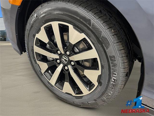 new 2026 Honda Odyssey car, priced at $44,290