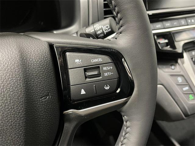 new 2026 Honda Odyssey car, priced at $44,290