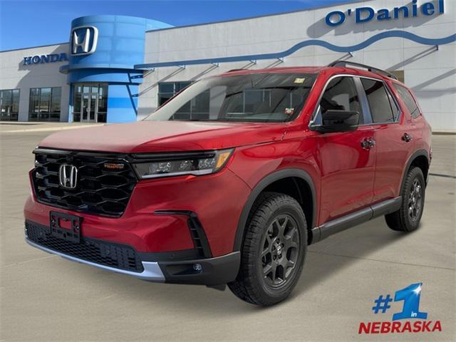 new 2025 Honda Pilot car, priced at $51,350