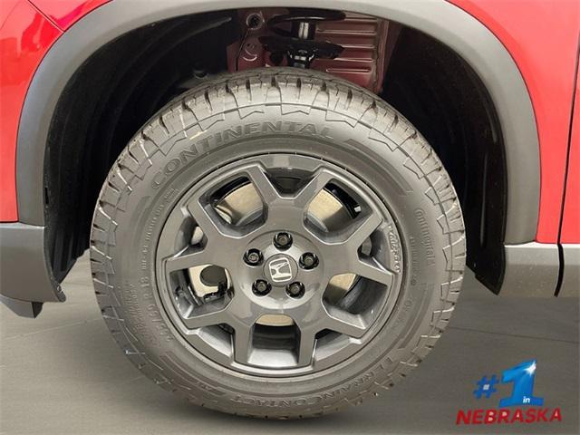 new 2025 Honda Pilot car, priced at $51,350