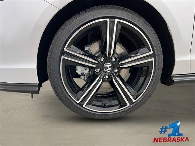 new 2025 Honda Accord Hybrid car, priced at $35,260