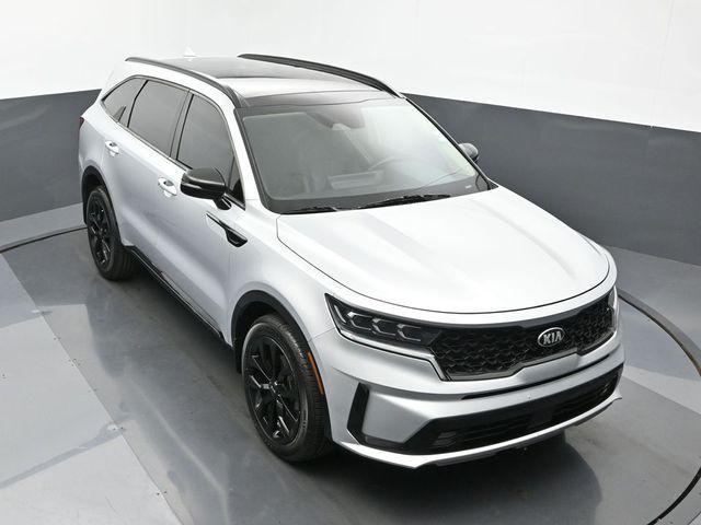 used 2021 Kia Sorento car, priced at $12,995