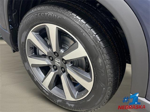 new 2025 Honda Pilot car, priced at $52,085