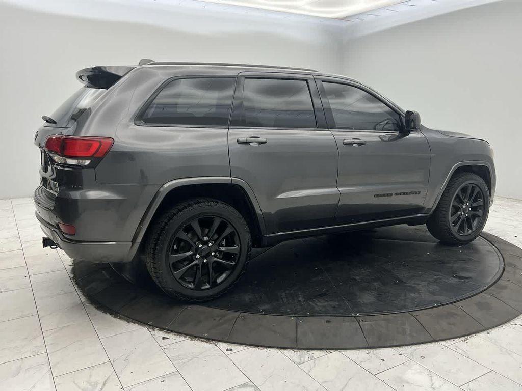 used 2018 Jeep Grand Cherokee car, priced at $16,544