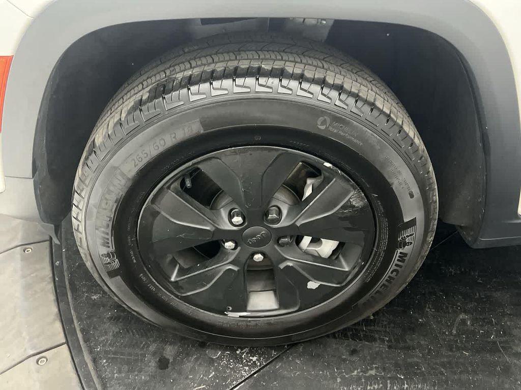 used 2023 Jeep Grand Cherokee 4xe car, priced at $28,537