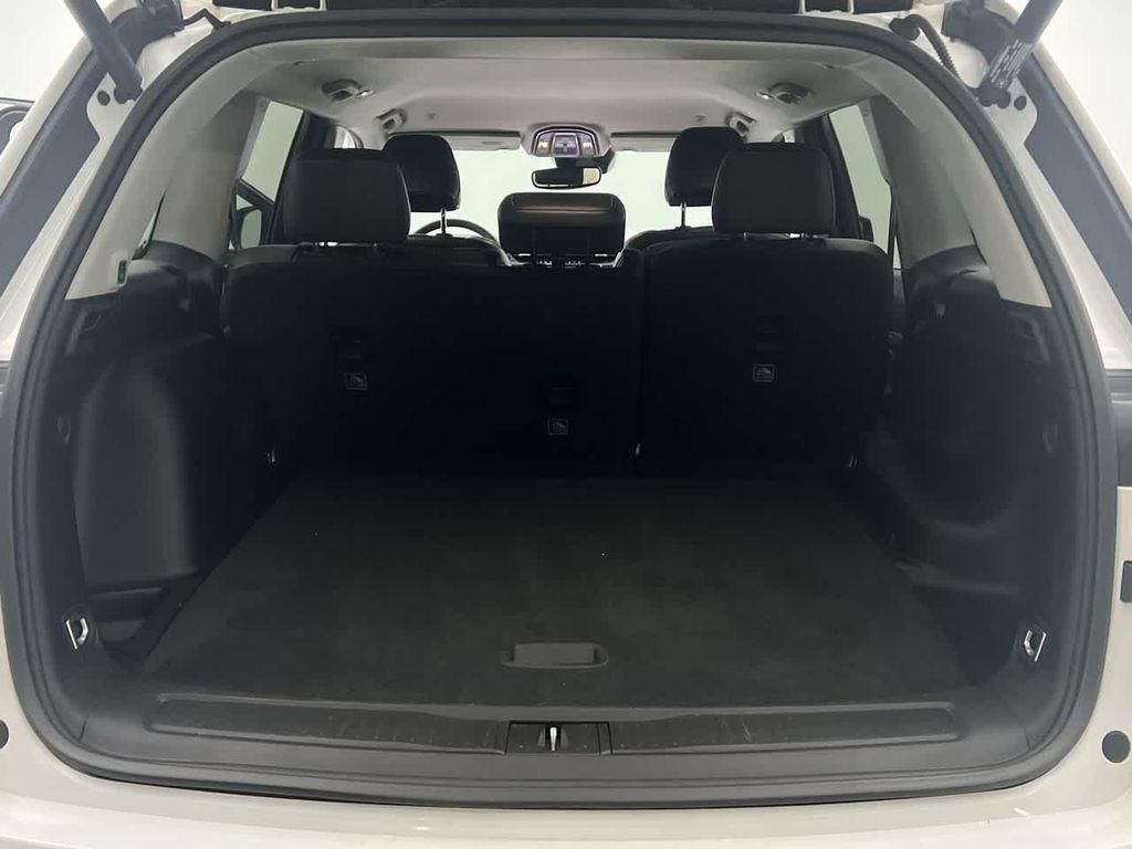 used 2023 Jeep Grand Cherokee car, priced at $29,925