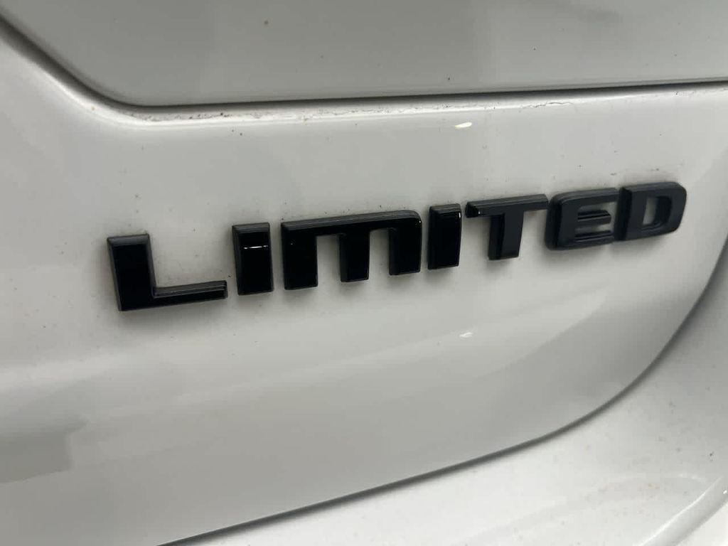 used 2023 Jeep Grand Cherokee car, priced at $29,925