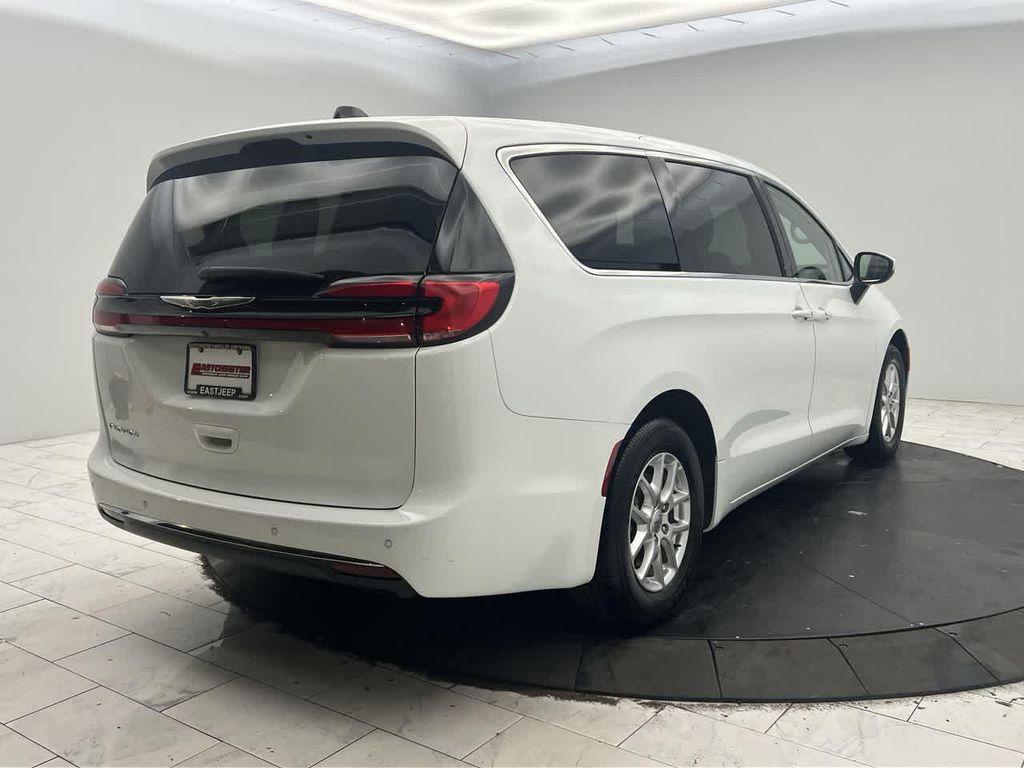 used 2023 Chrysler Pacifica car, priced at $25,000