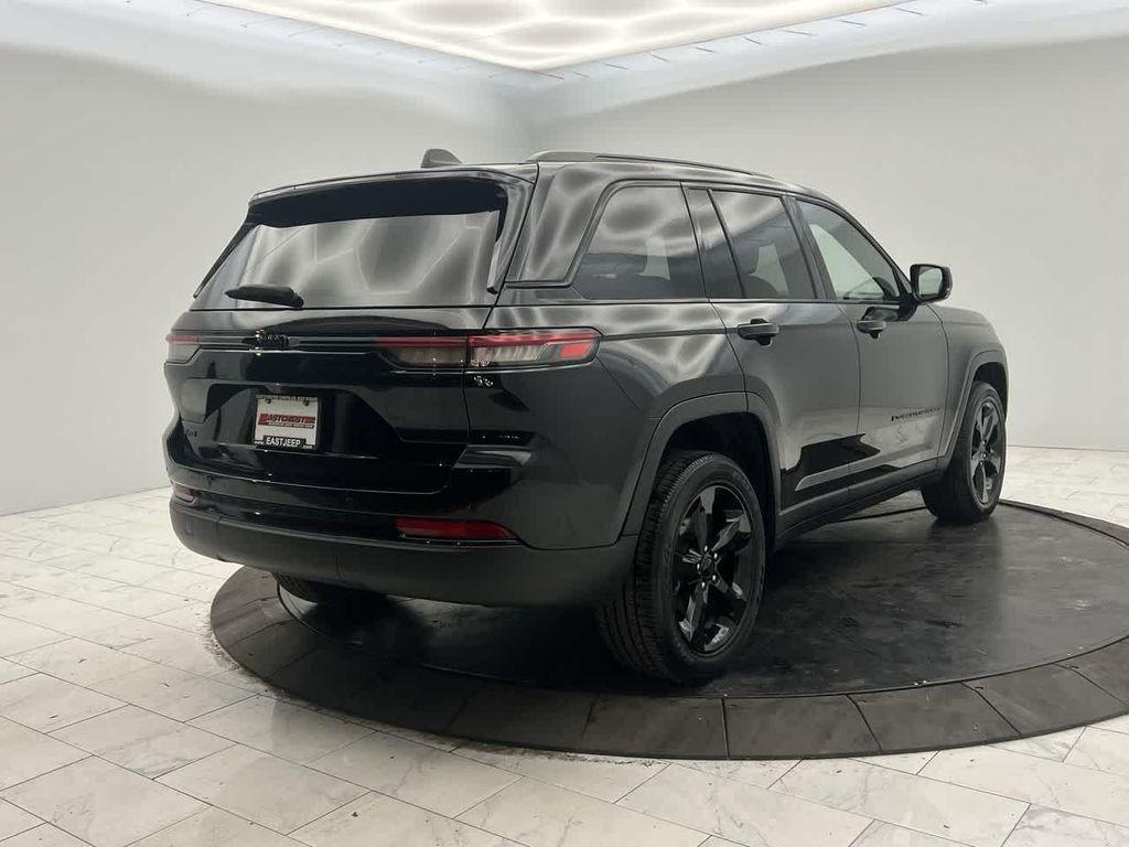 used 2023 Jeep Grand Cherokee car, priced at $27,458