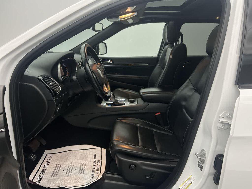 used 2021 Jeep Grand Cherokee car, priced at $20,000