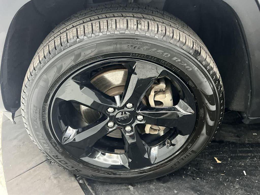 used 2023 Jeep Grand Cherokee L car, priced at $27,445