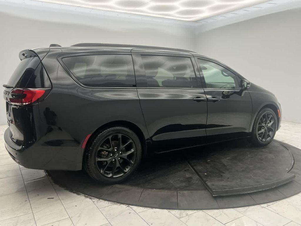 used 2024 Chrysler Pacifica car, priced at $30,000