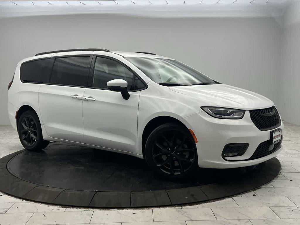used 2023 Chrysler Pacifica car, priced at $31,900