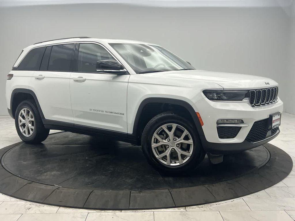 used 2022 Jeep Grand Cherokee car, priced at $27,580