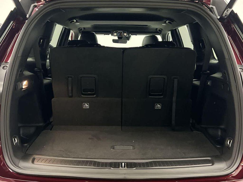 used 2025 Jeep Grand Cherokee L car, priced at $36,547