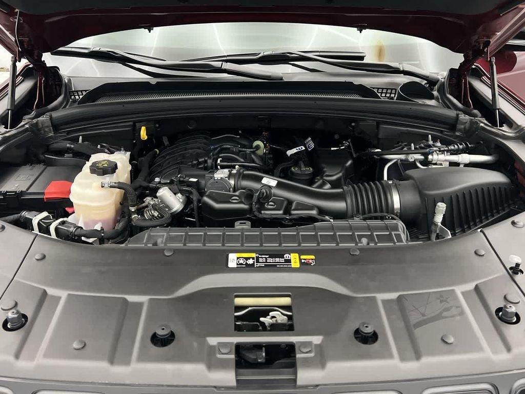 used 2025 Jeep Grand Cherokee L car, priced at $36,547