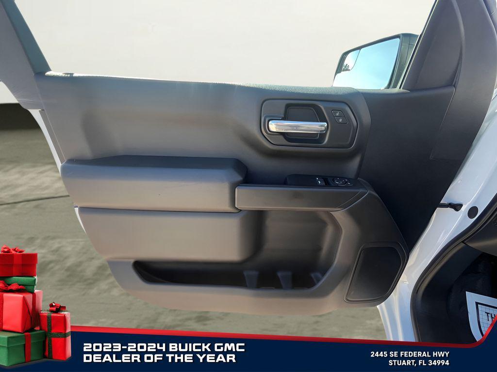 new 2025 GMC Sierra 1500 car, priced at $33,660