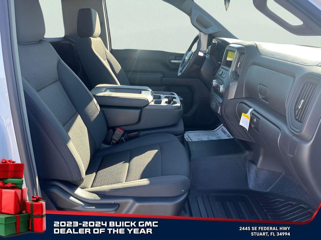 new 2025 GMC Sierra 1500 car, priced at $33,660