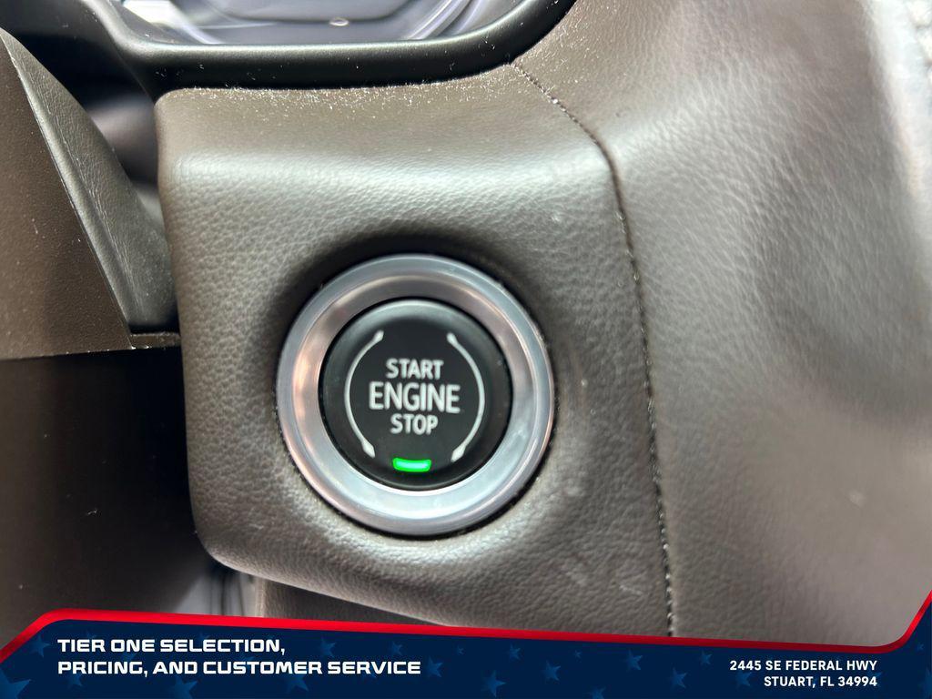 used 2021 GMC Yukon car, priced at $41,589