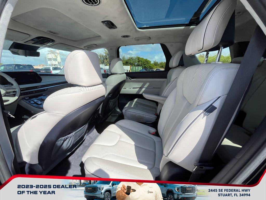 used 2024 Hyundai Palisade car, priced at $36,197