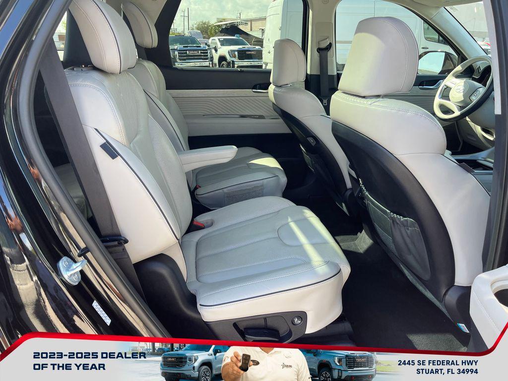 used 2024 Hyundai Palisade car, priced at $36,197