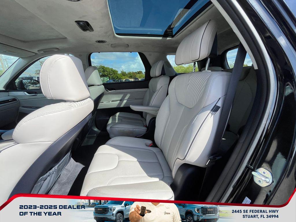 used 2024 Hyundai Palisade car, priced at $36,197
