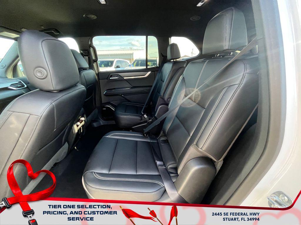 new 2026 GMC Acadia car, priced at $47,418