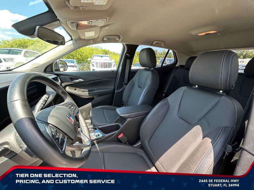 used 2025 Buick Encore GX car, priced at $21,599