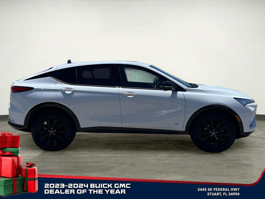 new 2025 Buick Envision car, priced at $36,315