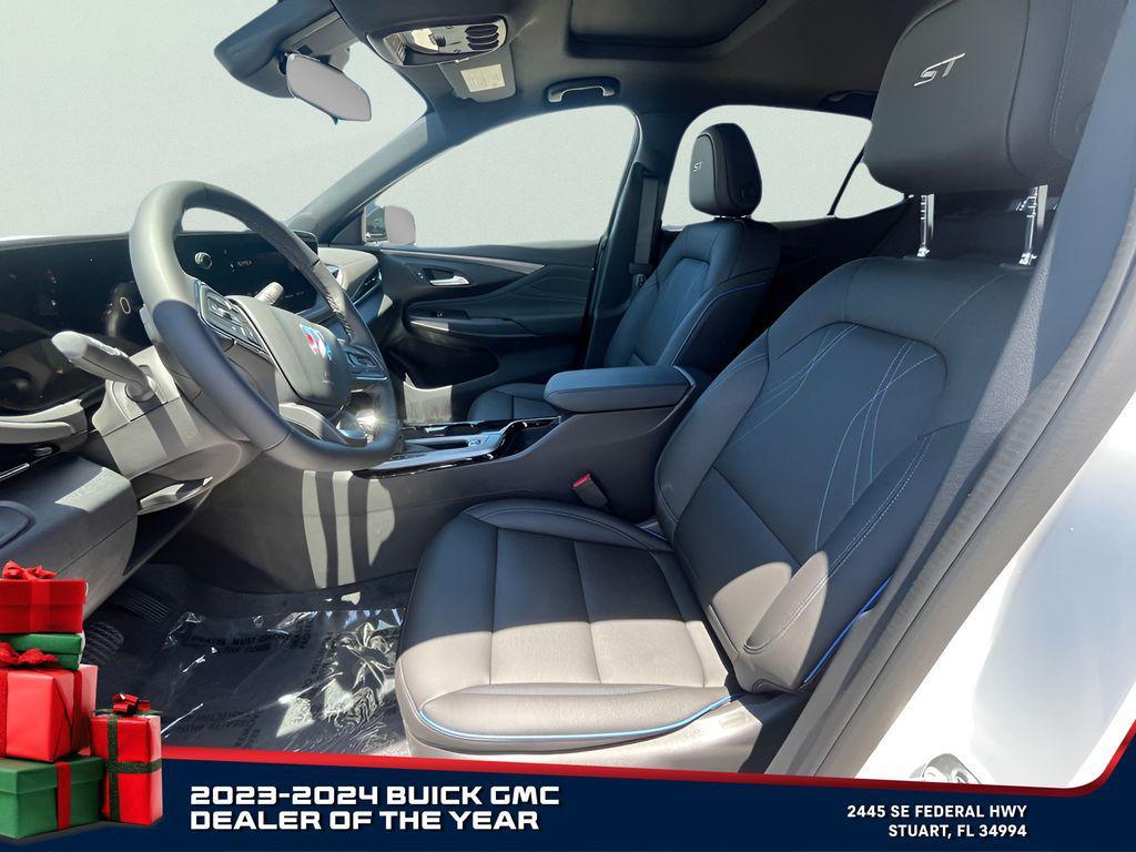 new 2025 Buick Envision car, priced at $36,315