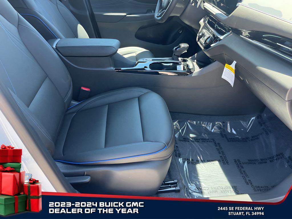 new 2025 Buick Envision car, priced at $36,315