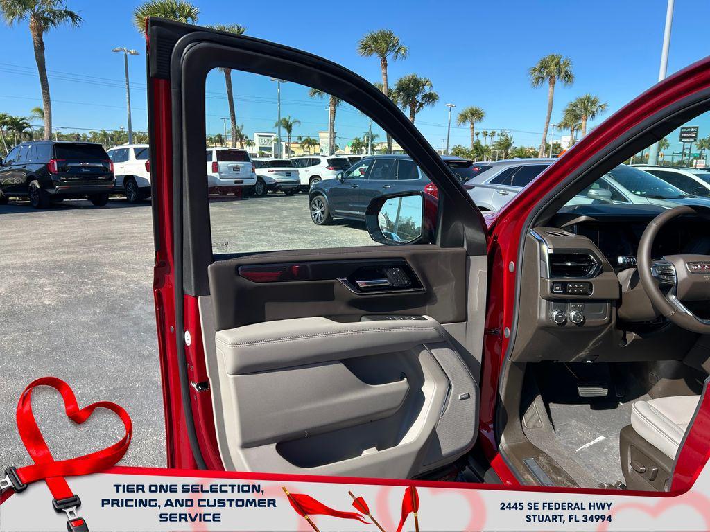 new 2026 GMC Yukon XL car, priced at $76,012