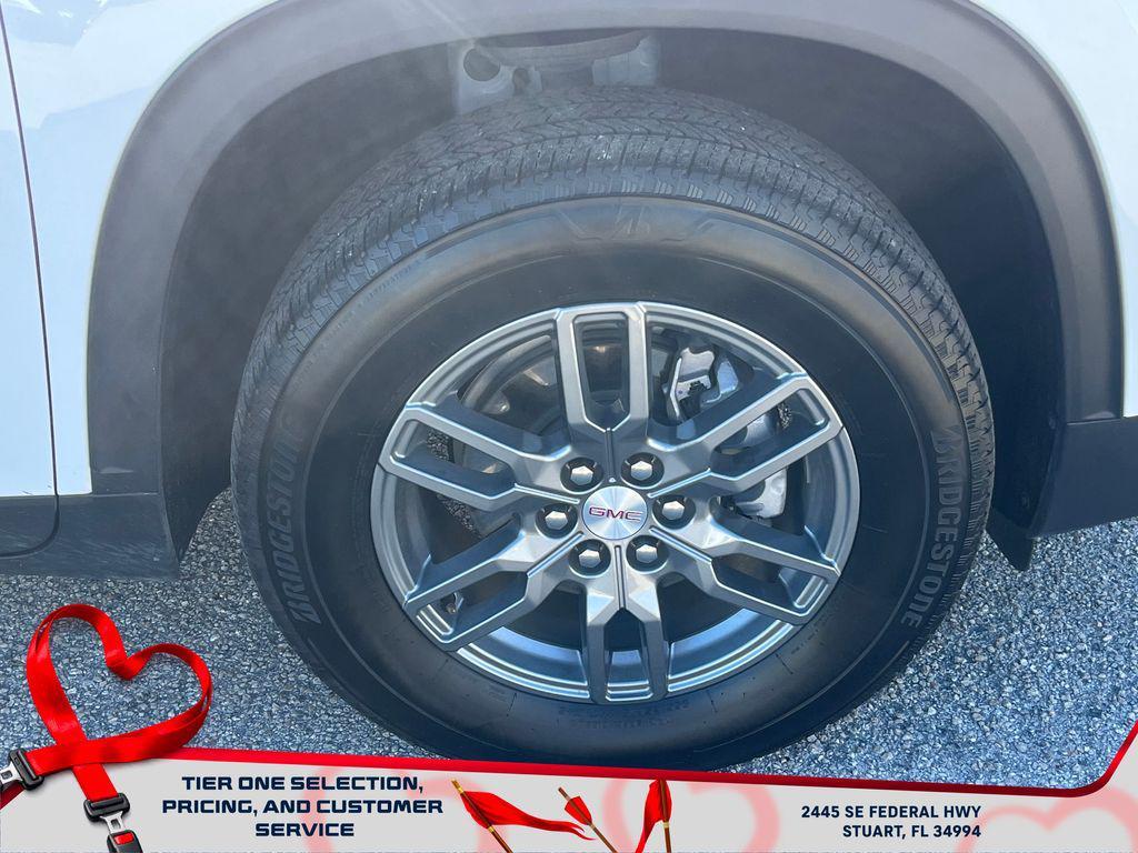 used 2025 GMC Acadia car, priced at $30,799