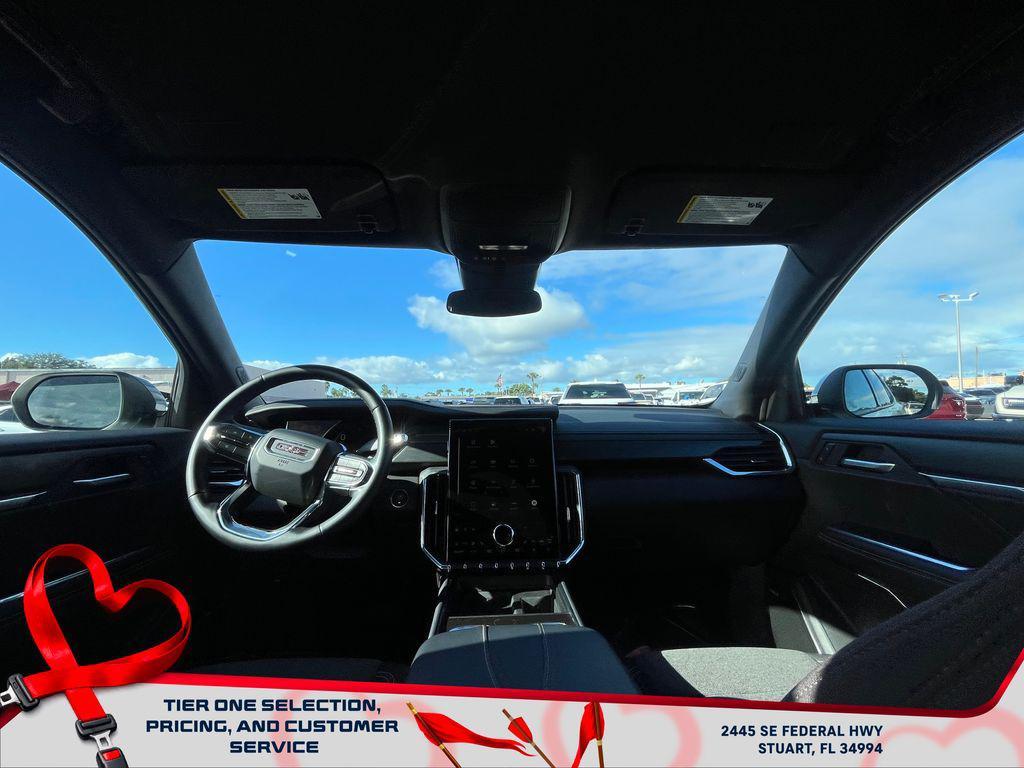 used 2025 GMC Acadia car, priced at $30,799