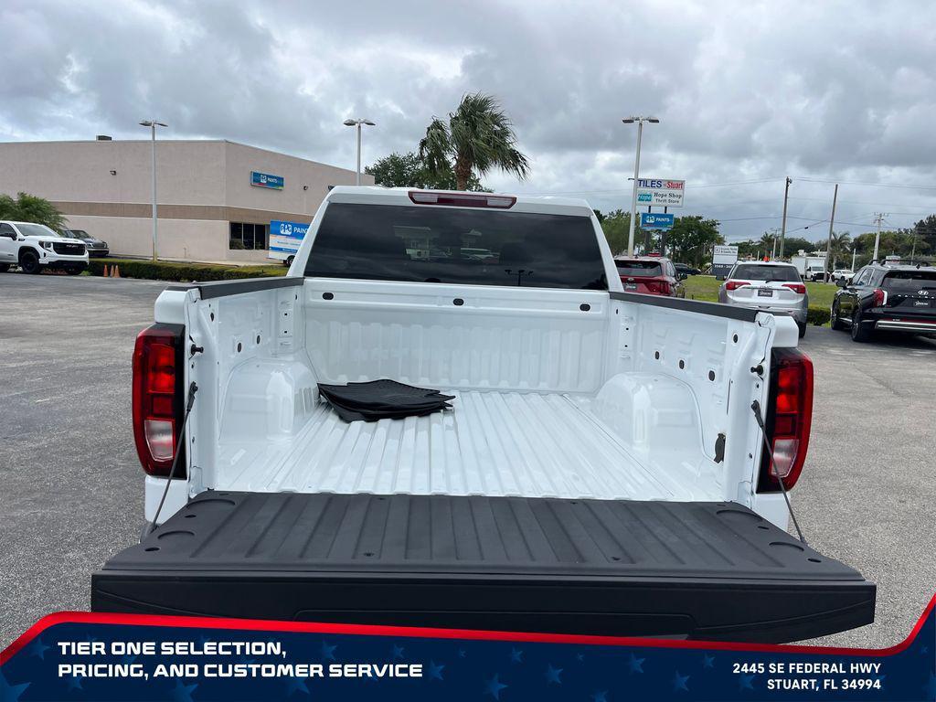 used 2024 GMC Sierra 1500 car, priced at $40,900