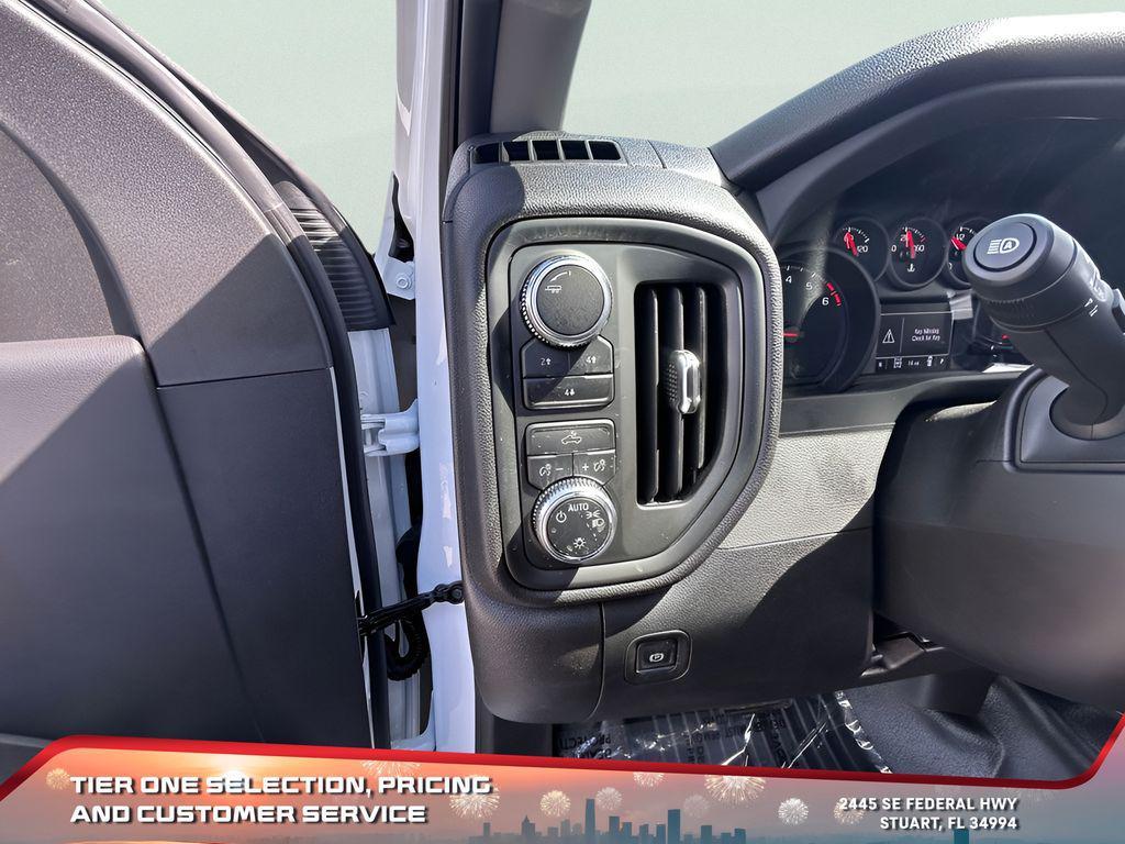 new 2025 GMC Sierra 2500 car, priced at $49,781