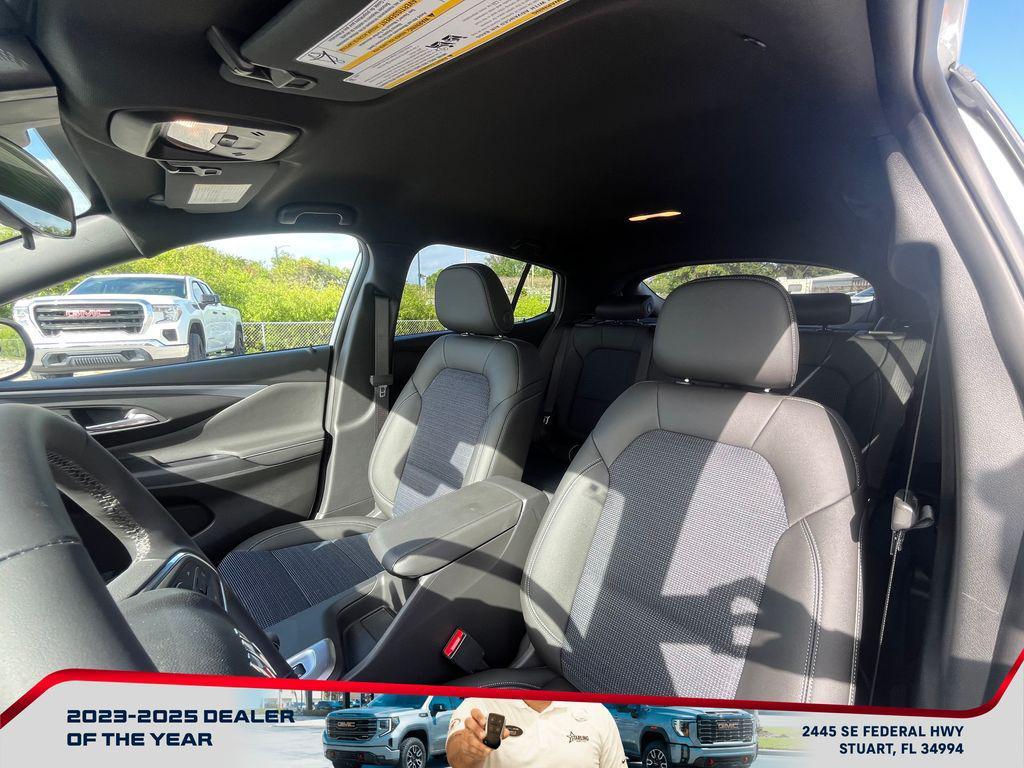 new 2026 Buick Envista car, priced at $27,382